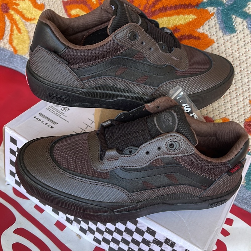 Vans Wayvee
(Justin Henry) Coffebean
VN0A5JIA8AC
Men’s sneakers - athletic shoes - Picture 11 of 16